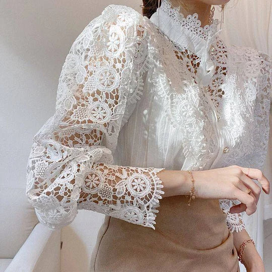 Long Sleeve Shirt with Lace and Tove Details
